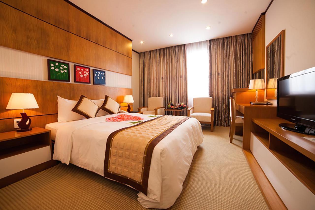 Danang Petro Hotel Exterior photo