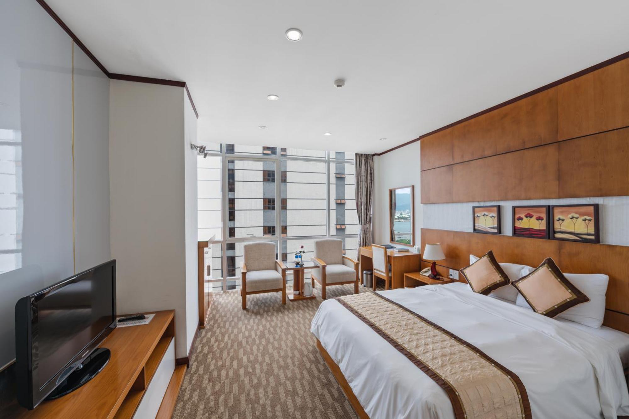 Danang Petro Hotel Exterior photo