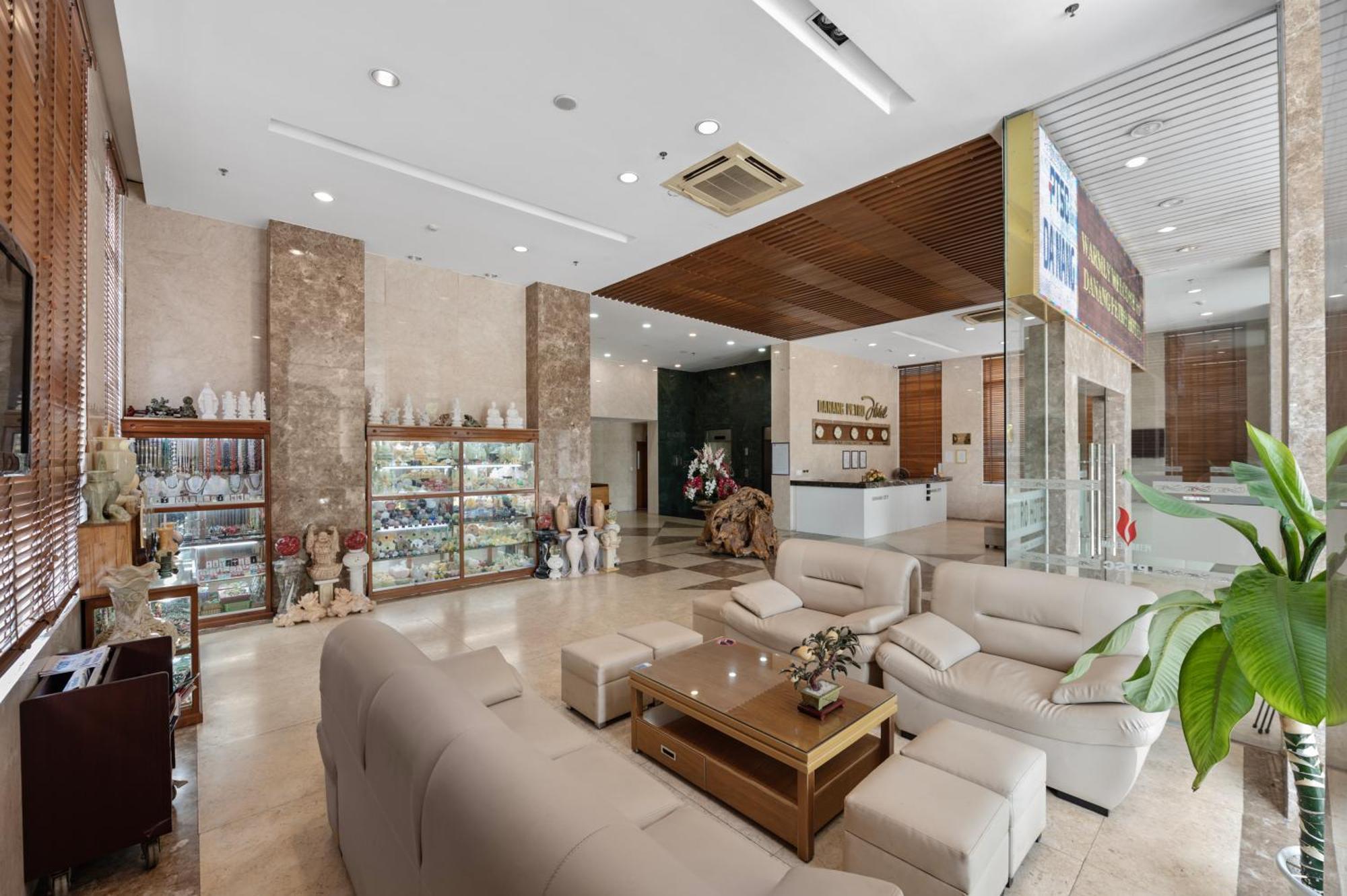 Danang Petro Hotel Exterior photo
