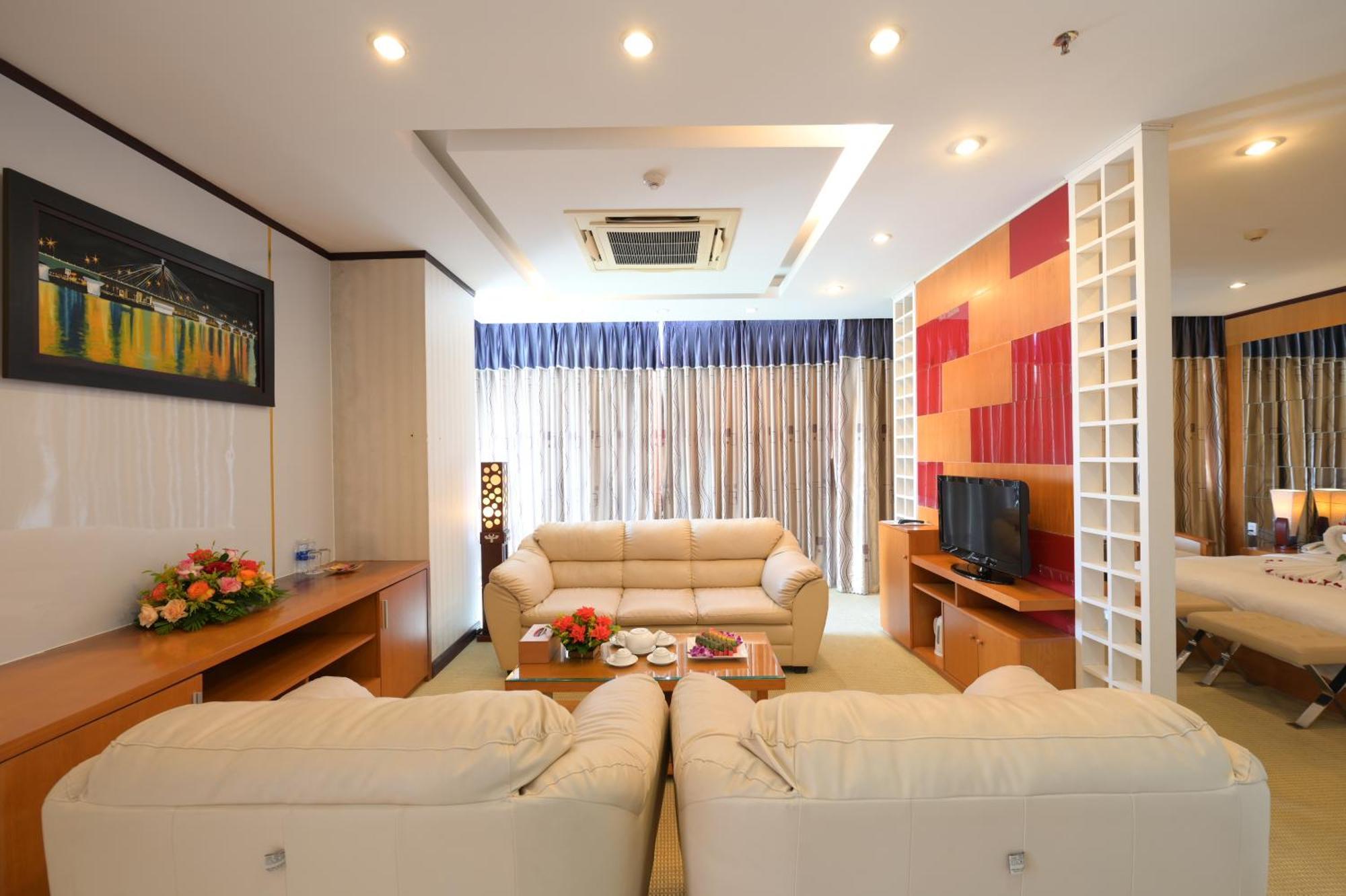 Danang Petro Hotel Exterior photo